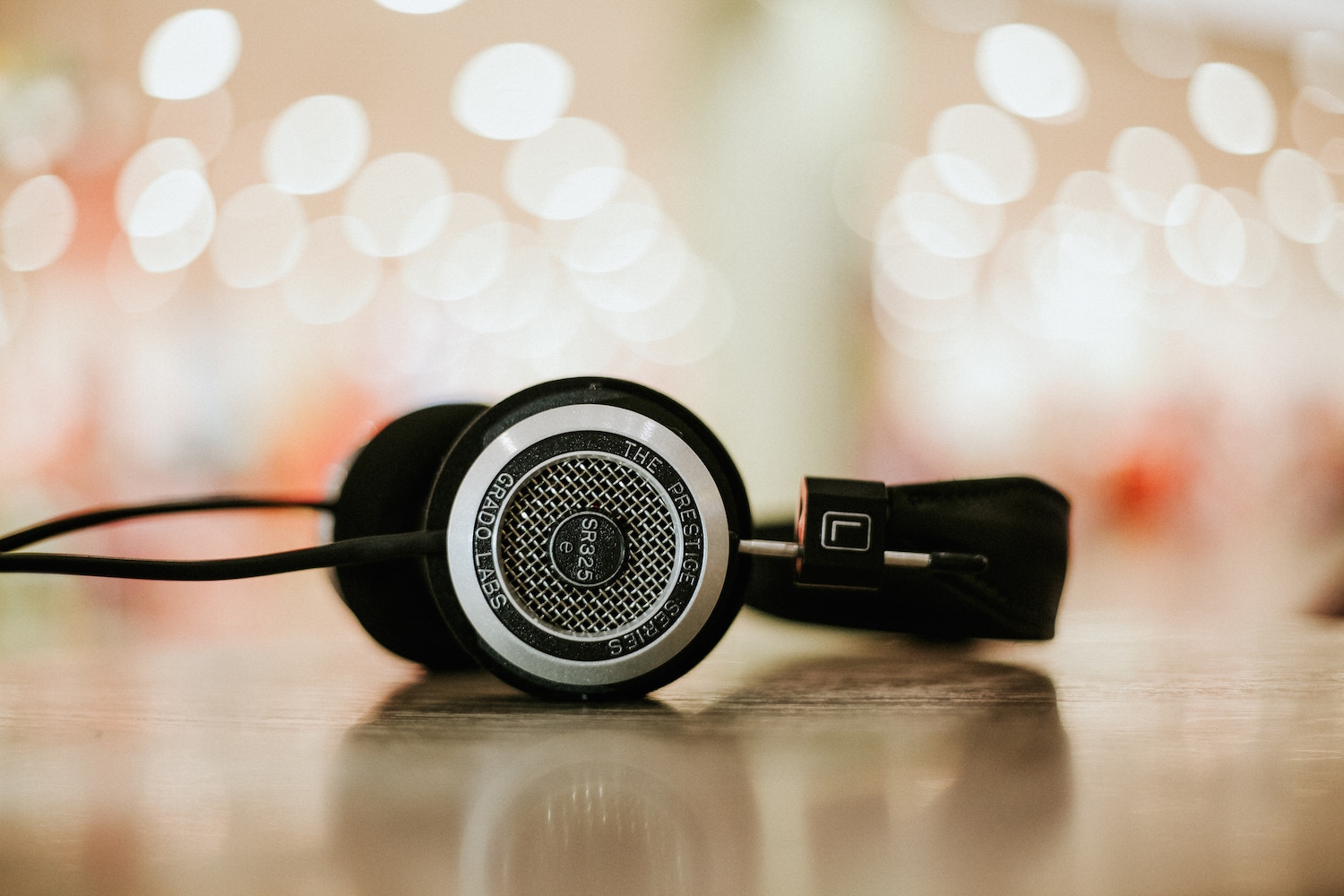decorative headphones image